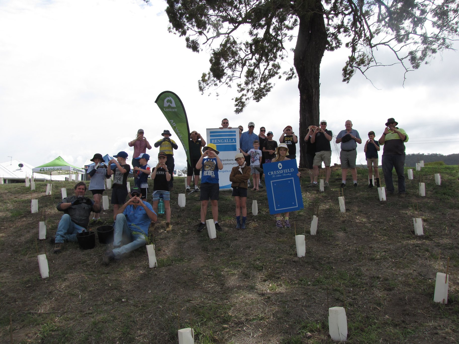 Community pitches in to plant trees in Scone